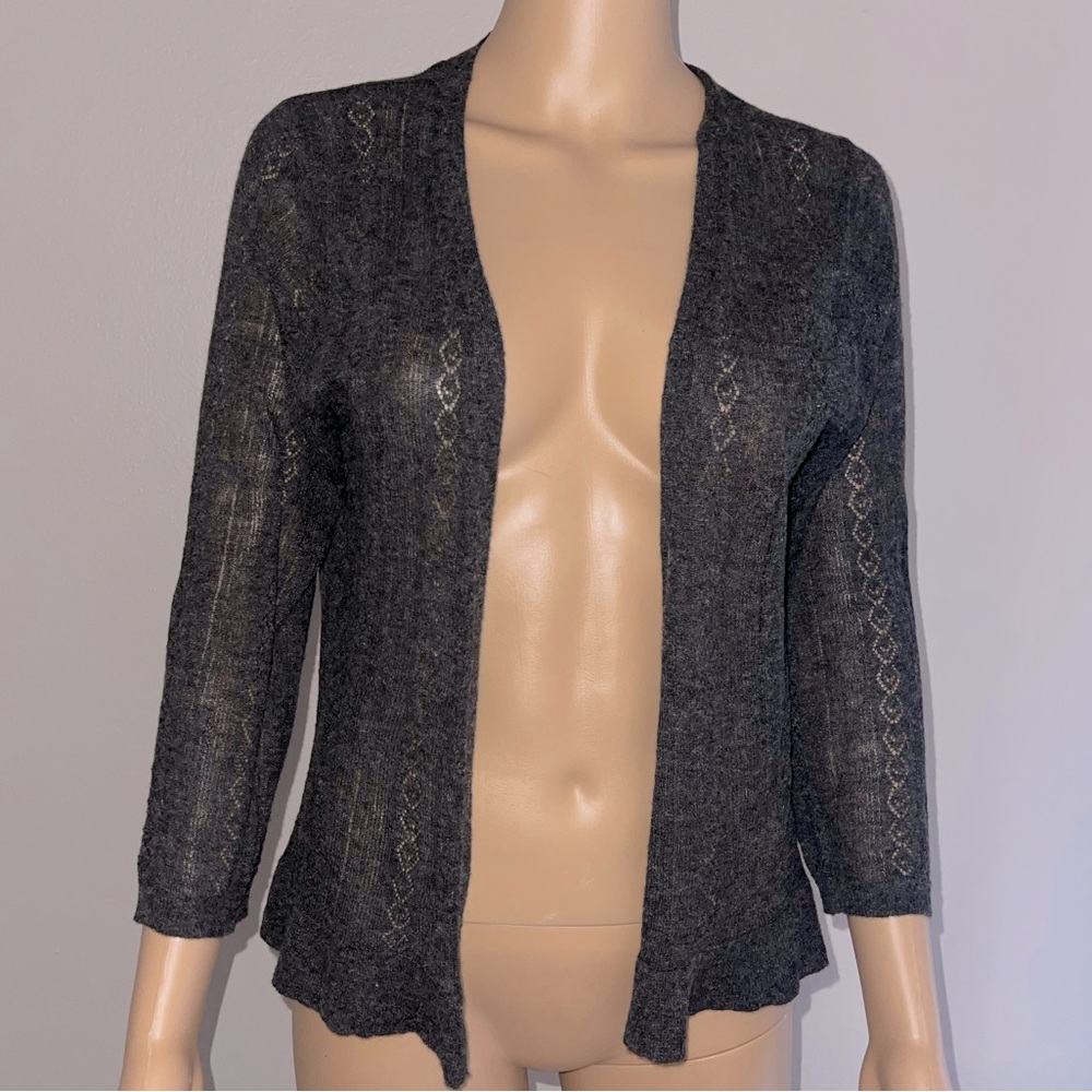 Lovely grey lightweight sweater. Banana Republic. Alpaca/nylon/wool. Size L